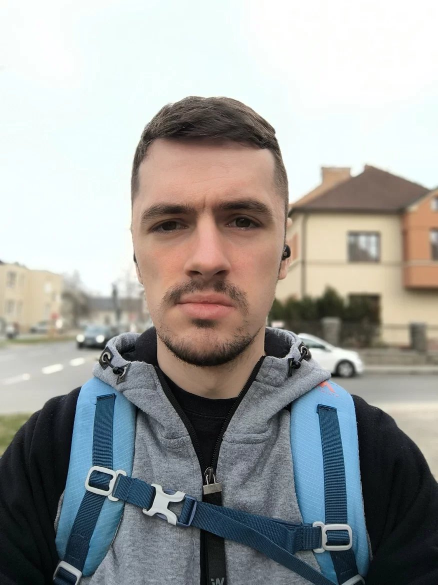 Selfie kamera s portrétním režimem