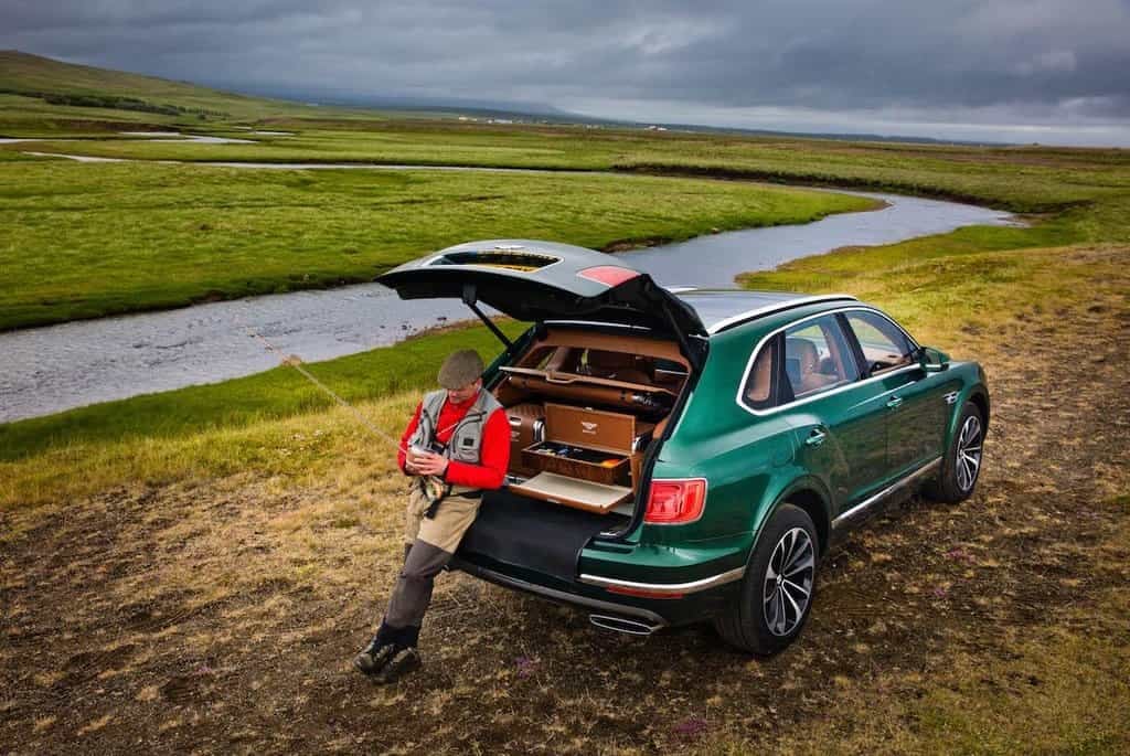 2015-06-bentayga-fly-fishing-by-mulliner.jpg