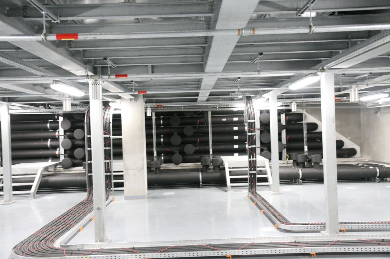 Škoda Auto HPE SGI 8600 clustery, klimatizace a vstup do DC C12