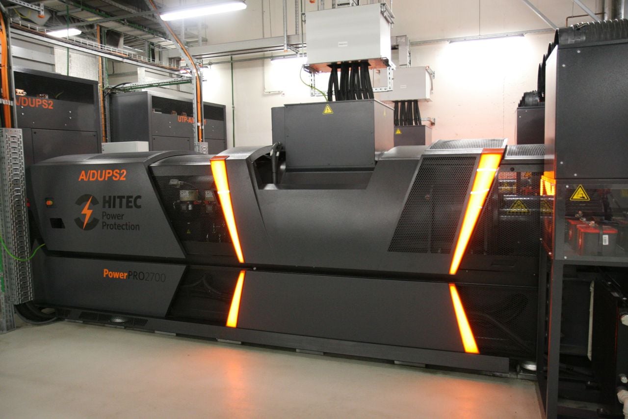 Škoda Auto HPE SGI 8600 clustery, klimatizace a vstup do DC C12