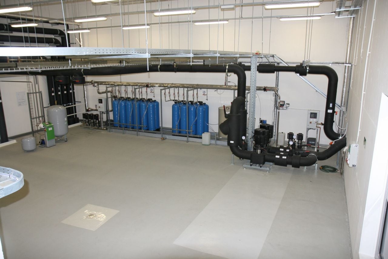 Škoda Auto HPE SGI 8600 clustery, klimatizace a vstup do DC C12