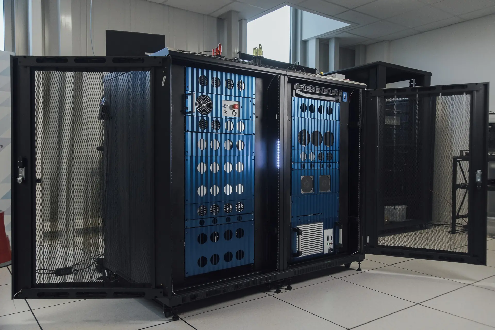 Fotonický kvantový počítač Belenos