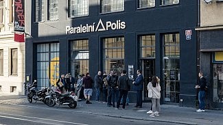 Paralelní Polis