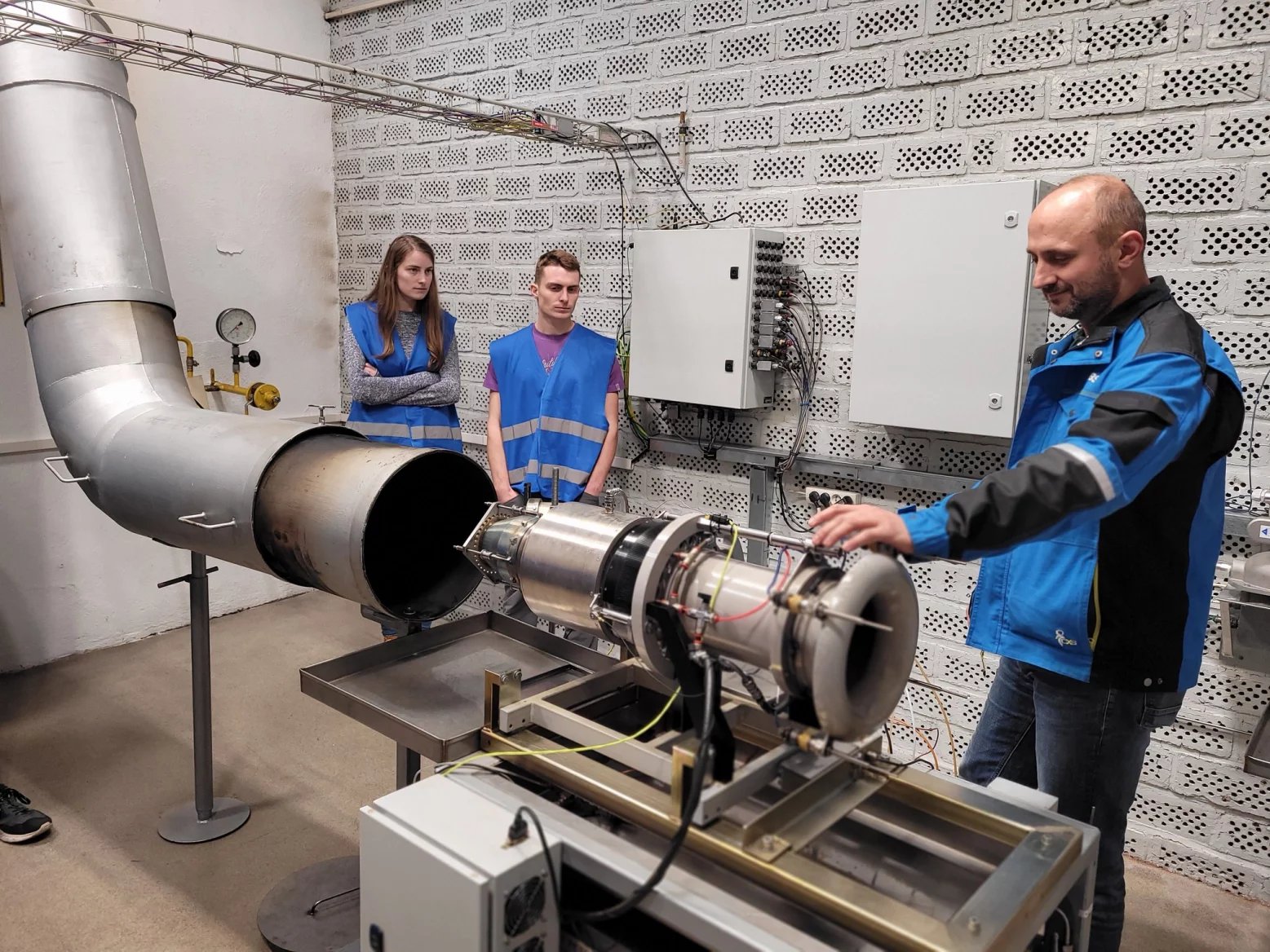 V PBS Group se zabývají mimo jiné výrobou malých leteckých motorů