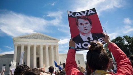 Náhledový obrázek - Trump nařídil FBI prošetřit Kavanaugha