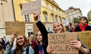 Protest studentů proti povinné maturitě z matematiky