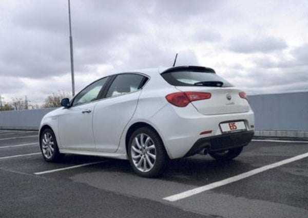 2011-08-alfa-romeo-giulietta-1-4t-multiair-novc3a1-giulietta-je-