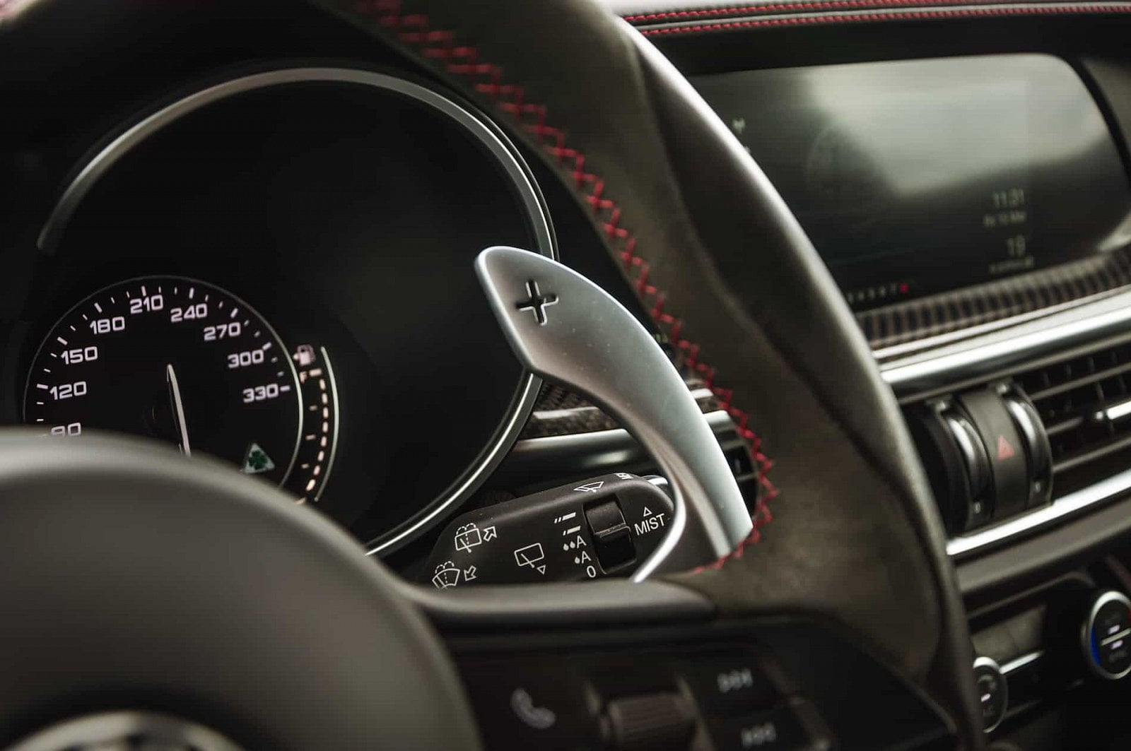 2019-03-giulia-qv-vs-stelvio-qv-27.jpg