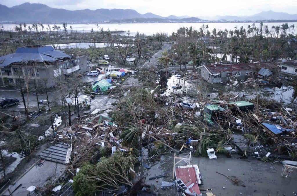 2012-05-tajfun-haiyan-13.jpg