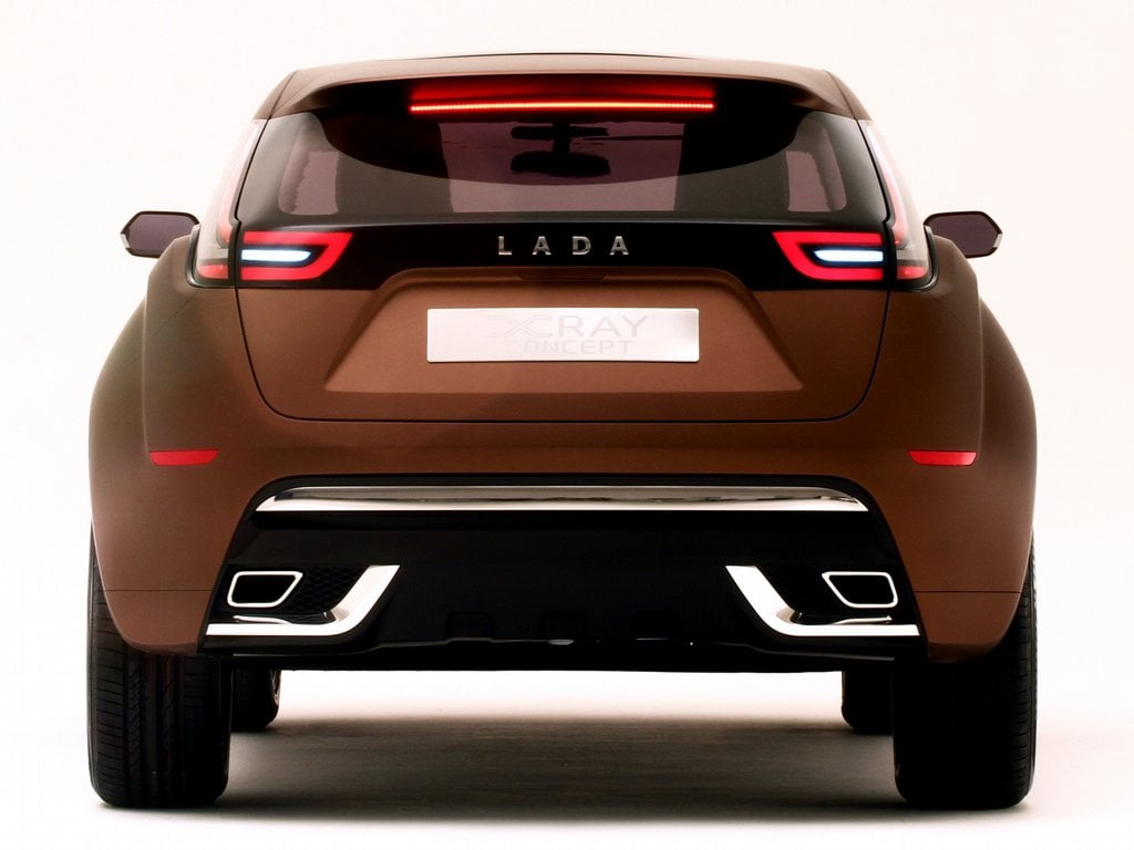 2015-08-lada-kalina-a-koncept-xray-4.jpg