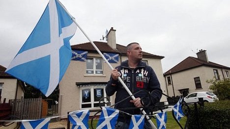 Náhledový obrázek - Volby ve Skotsku vyhrála SNP, většinu ale nemá
