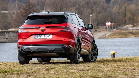 Náhledový obrázek - Test Renaultu Australa 1.3 TCe: Francouzský Tiguan spouští ve třídě kompaktních SUV velkou galskou interiérovou revoluci