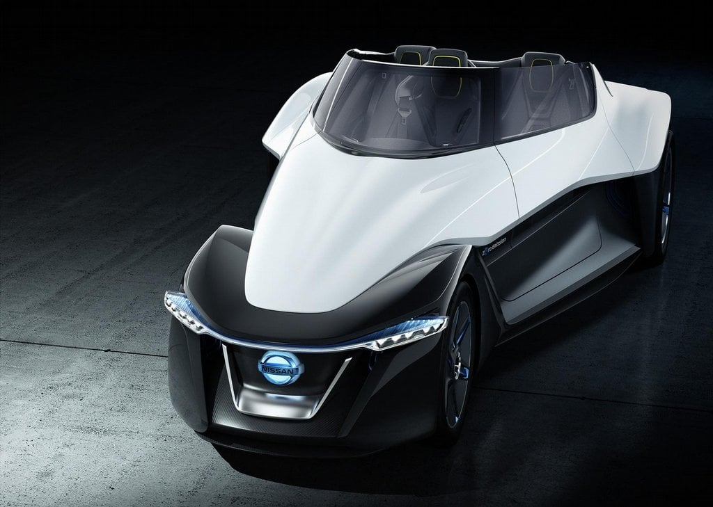 2013-11-nissan-bladeglider-2.jpg
