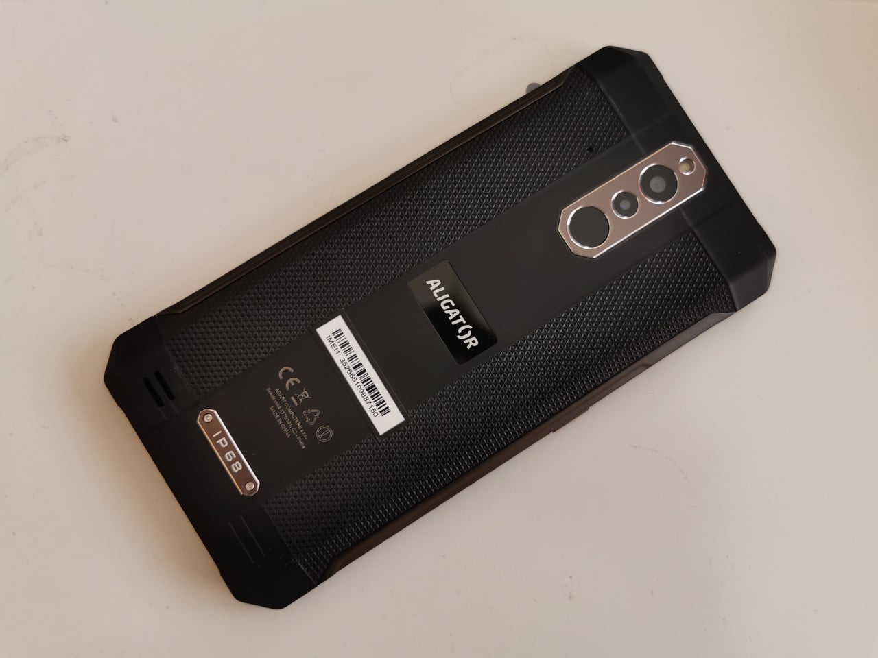 Český smartphone Aligator RX700 eXtremo