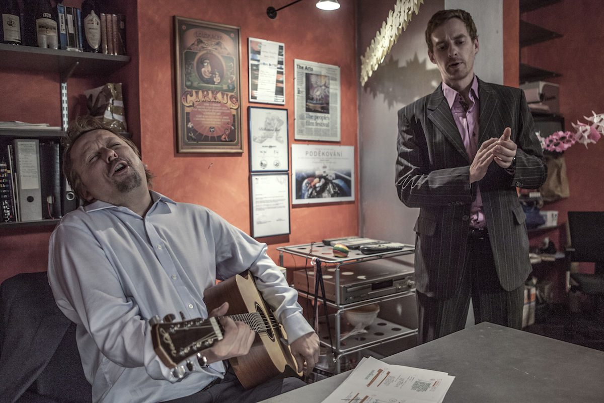 Kancelář Blaník je nejúspěšnější politickou satirou současnosti