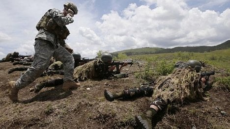 Náhledový obrázek - Reakce na spory s Íránem: USA vyšlou na Blízký východ dalších tisíc vojáků