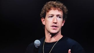 Zakladatel a generální ředitel společnosti Meta Mark Zuckerberg je jedním z nejznámějších vysokoškolských odpadlíků.