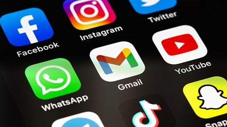 EU zvažuje věkové omezení používání sociálních sítí, návrh by mohl být připraven v létě