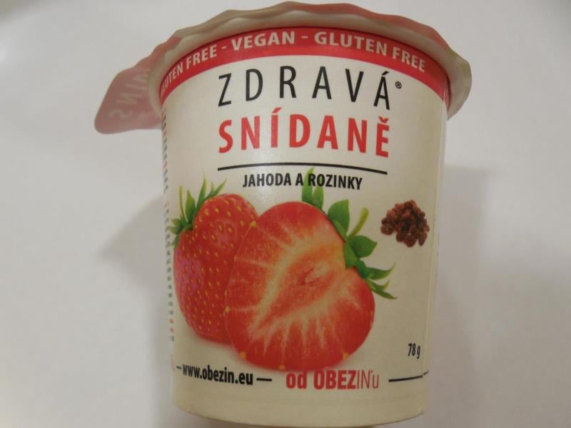 Nejakostní potraviny - NATURAL ZDRAVÁ SNÍDANĚ JAHODA A ROZINKY z výrobny MESAVERDE s.r.o.
Domaželice obsahovala syntetické barvivo - allura červeň AC (E 129), které nebylo uvedeno na obale.