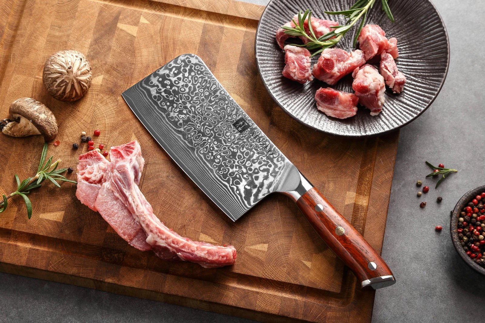 Skopové/jehněčí maso se nejlépe porcuje nožem sekáčkem