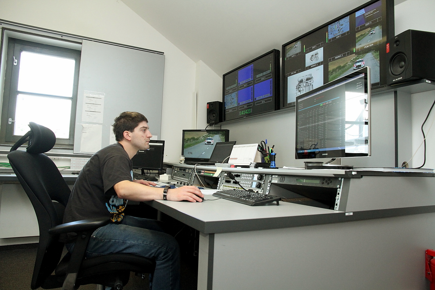 Na návštěvě studia, redakce a zázemí Sportu 5