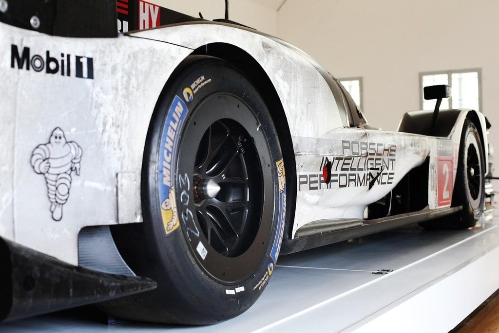 2011-02-lmp1-porsche-919-hybrid-martin-pinkas-5.jpg