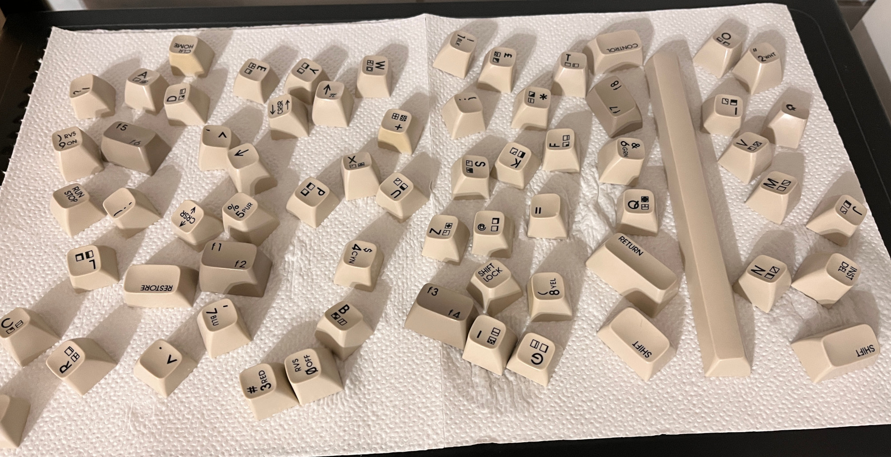 Finální sušení kláves, které již budou připraveny k vrácení zpět.