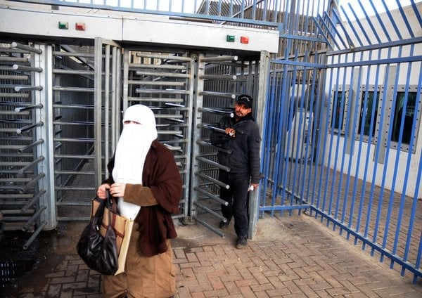 2018-08-ramallc3a1h-symbol-ekonomickc3a9-politiky-fajc3a1dismu-1