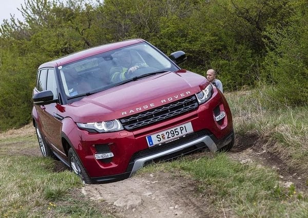 2019-01-range-rover-evoque.jpg