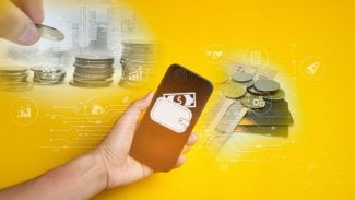 Koncept digitální peněženky, která řídí používání pomocí blockchainu a chytrých kontaktů