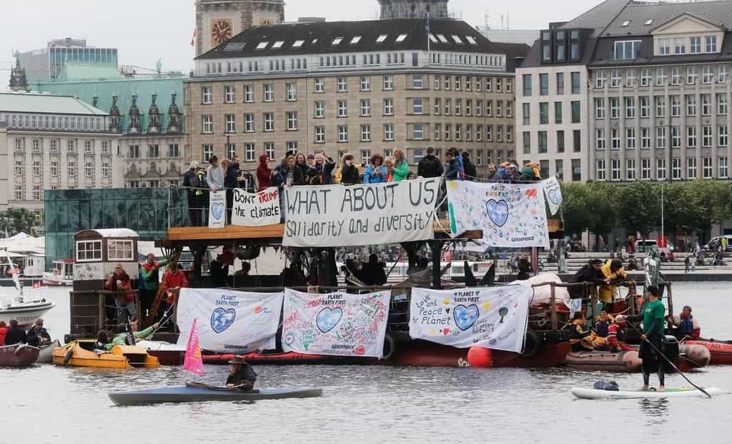 2010-01-protest-proti-g20-v-hamburku-5.jpg