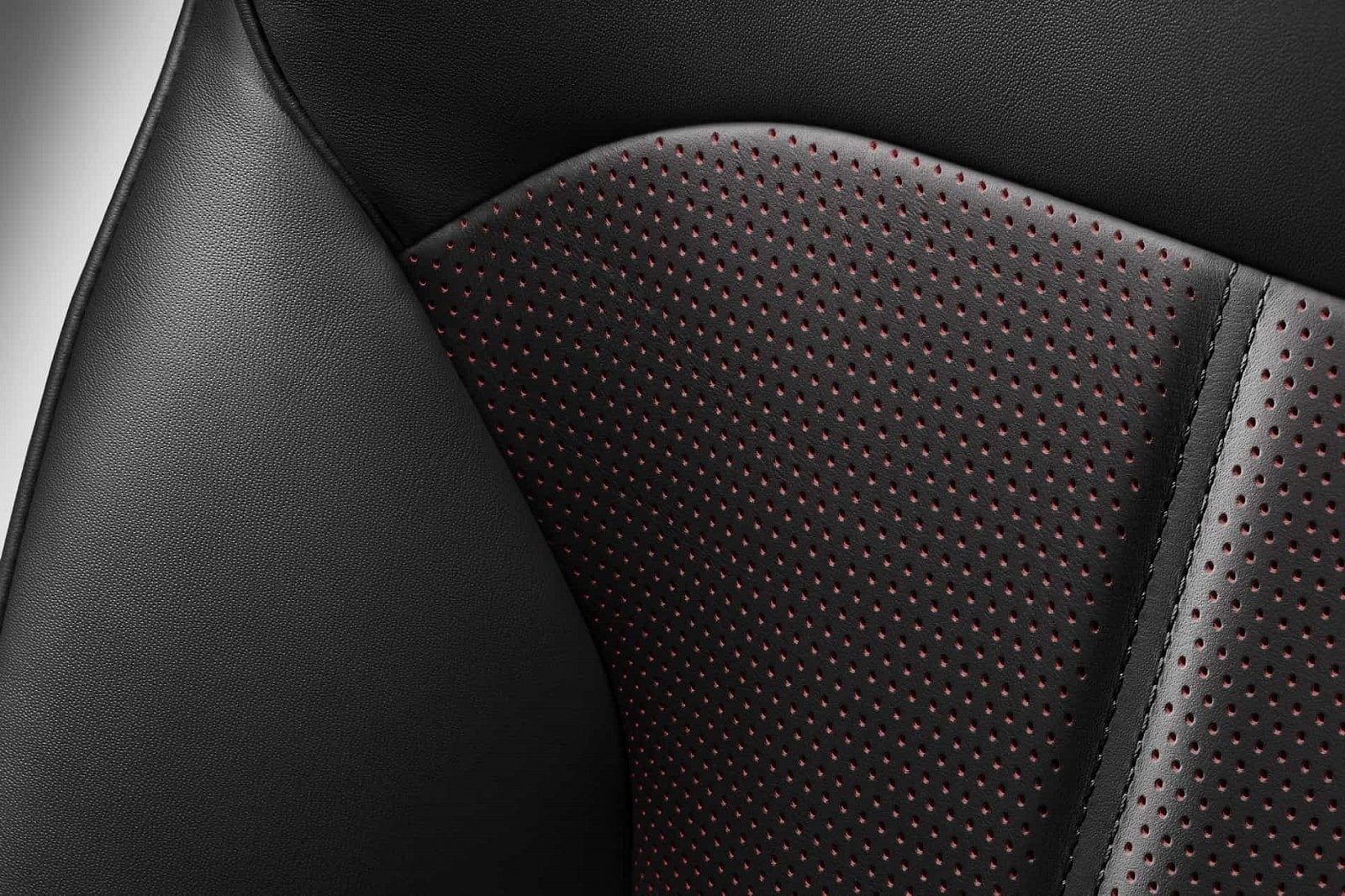 2019-04-Bentayga-Design-Series-Seat-Red-9.jpg