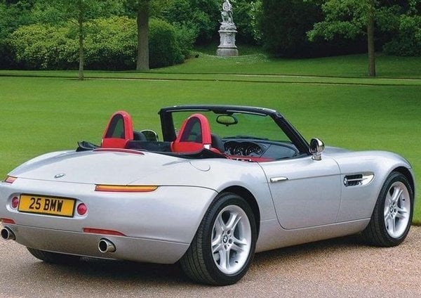 2014-09-bmw-z8-4.jpg