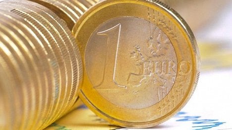 Náhledový obrázek - Euro jako jediná měna EU. Juncker chce nástroj, který pomůže s jeho přijetím