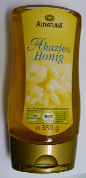 Do medu nesmí být přidány žádné jiné látky. Pokud kontrola narazí např. na nepovolený přídavek sladidel hodnotí výrobek jako falšovaný.