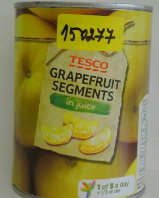 TESCO GRAPEFRUIT SEGMENTS in juice. Kategorie: Falšované potraviny. Nevyhovující parametr: hmotnost pevného podílu. Výrobek obsahoval méně pevného podílu, než bylo uvedeno na obale výrobku. Spotřebitel tak byl uváděn v omyl údaji na obale. Distributor: DC Tesco. Země výroby: Turecko. Místo kontroly: Tesco Stores ČR a.s. Vimperk