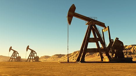 Náhledový obrázek - Ceny ropy a pohonných hmot by letos mohly dále růst. V roce 2024 se má ale poptávka po černém zlatu prudce zpomalit