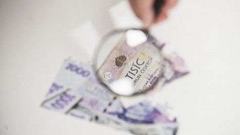 Náhledový obrázek - Příliš vysoká laťka. Čistý zisk bank klesl letos o 400 milionů