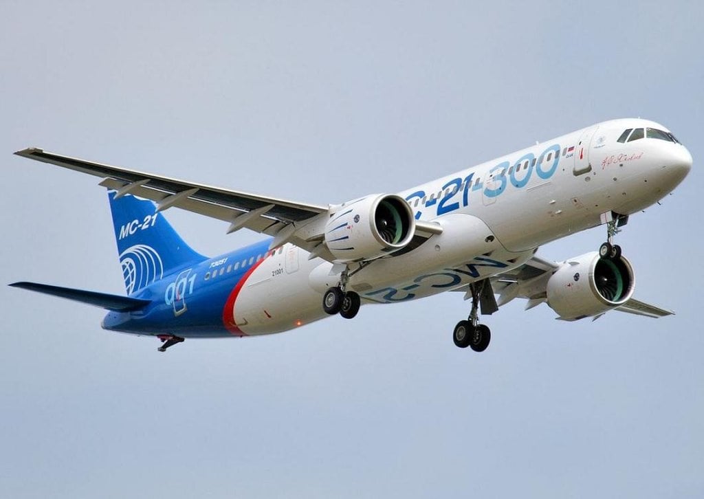 2010-12-letadlo-irkut-ms-21.jpg