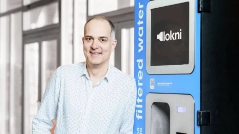 Náhledový obrázek - Od léků k vodě. Spoluzakladatel Pilulky Kasa zainvestoval do projektu Lokni, který nově také povede