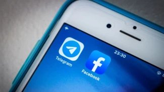 Aplikace Telegram a Facebook na iPhonu v temné náladě. Pavel Durov, zakladatel aplikace Telegram, oznámil, že v den výpadku Facebooku 4. října získala 70 milionů nových uživatelů.