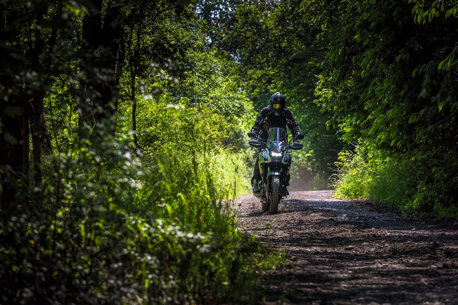 2020-08-OTVIRACKA-UVODNI-FOTO_aDMB2019_HondaCB500X-9865.jpg