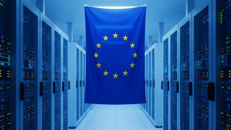 Na dodavatele elektroniky, softwaru a online služeb v EU v září dopadne další regulace. Zboží může zdražit