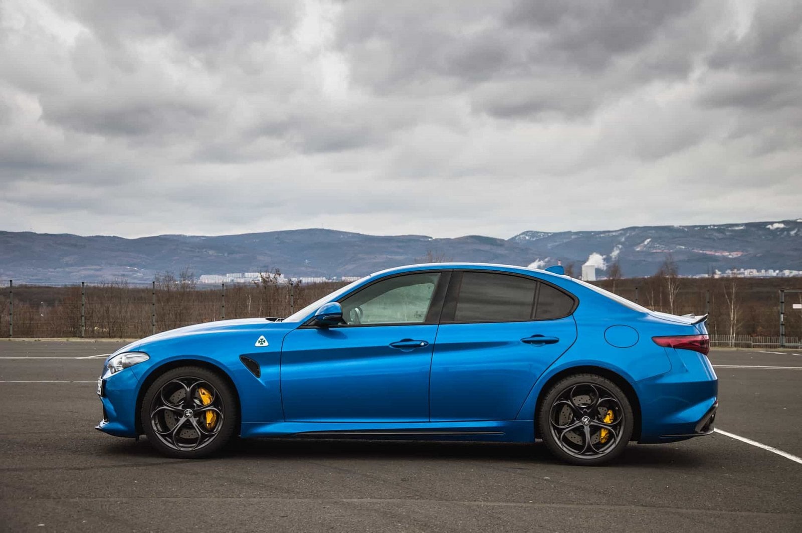 2019-03-giulia-qv-vs-stelvio-qv-34.jpg