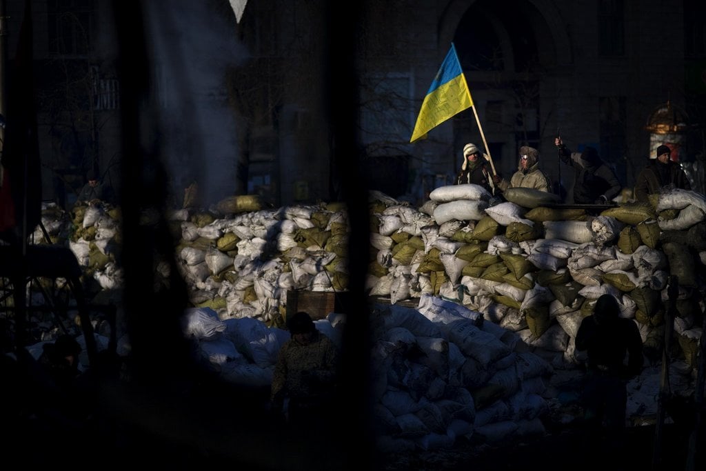 2012-12-ukrajinskc3bd-prezident-viktor-janukovyc48d-podepsal-zc3