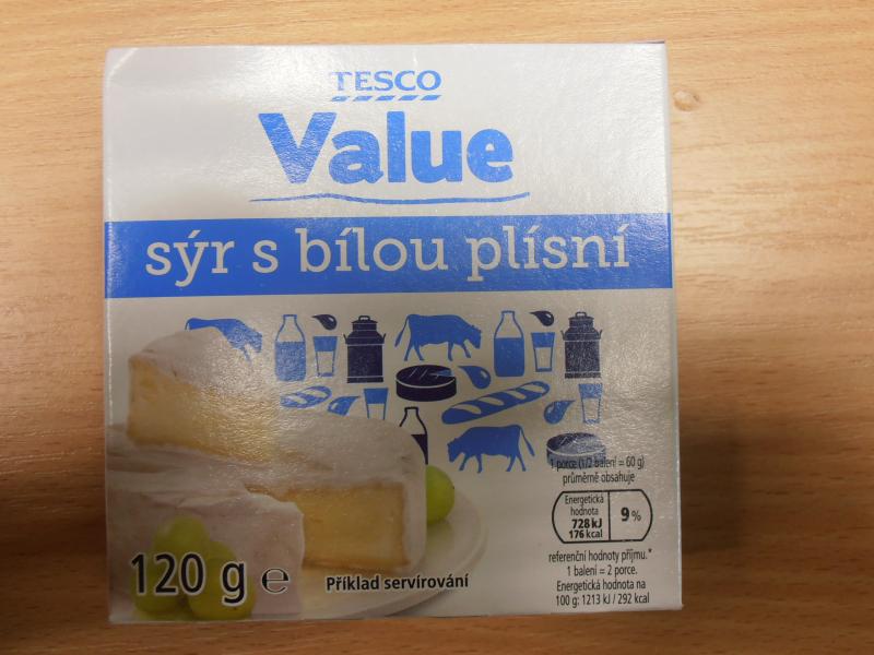 Sýr s bílou plísní Tesco Value - Obsah tuku v sušině byl nižší, než bylo uvedeno na obale výrobku. Země výroby: Polsko. Místo kontroly: Tesco, Boskovice