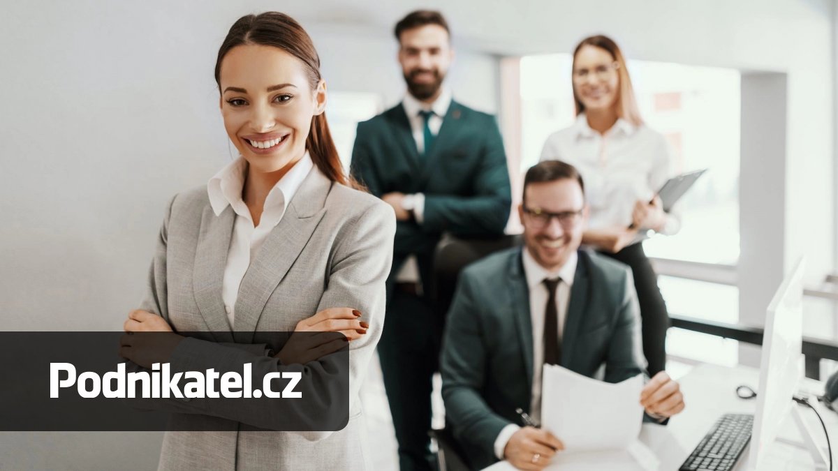 Povinnost genderové vyváženosti ve vedení velkých firem se opět vrací do hry