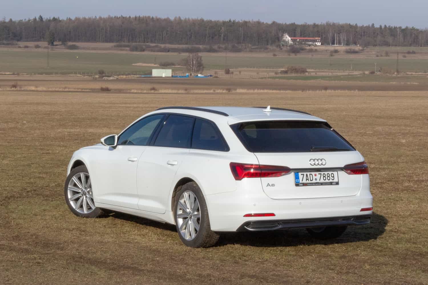 2019-02-Audi-A6-Avant-40-TDI-66.jpg