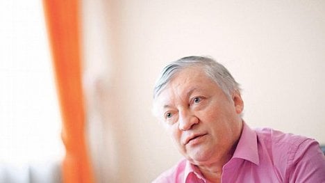 Náhledový obrázek - Anatolij Karpov: Česká magnetická šachovnice byla nejlepší na světě