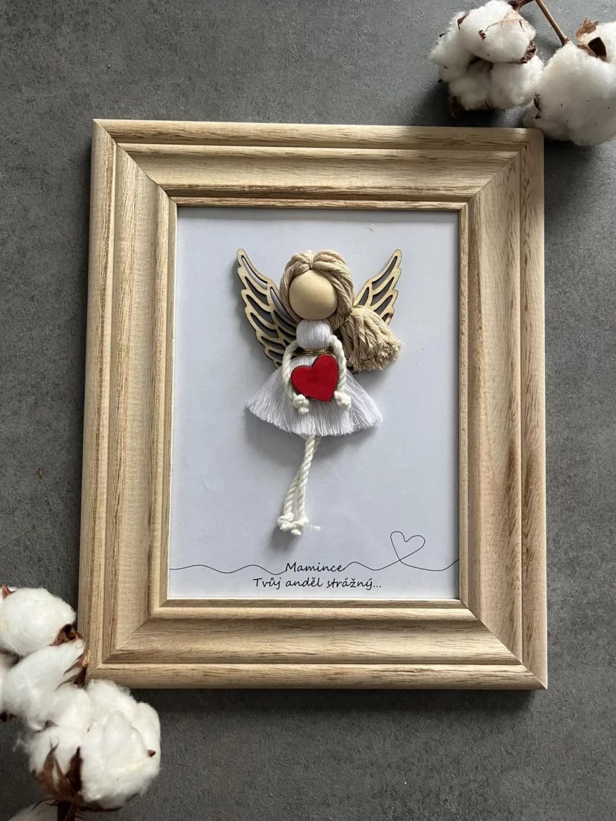 Macramé andělka pro maminku